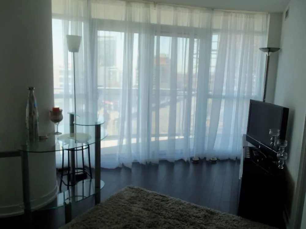 *** Hotel Boutique Harbourfront Condos Toronto Canada